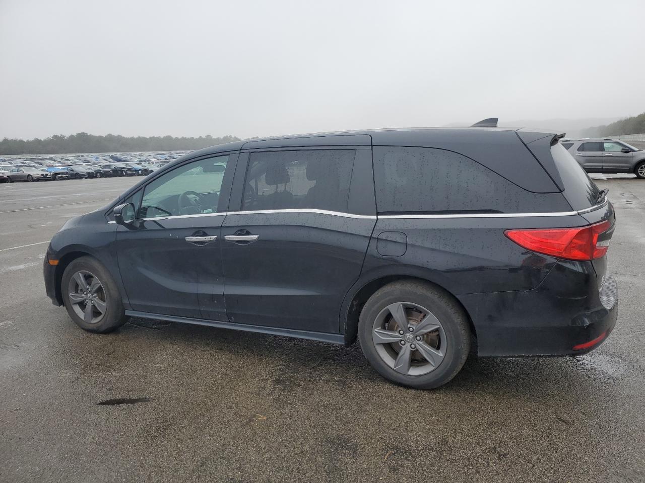 Image 2 of 2022 HONDA ODYSSEY EX 2022 with VIN 5FNRL6H58NB022967