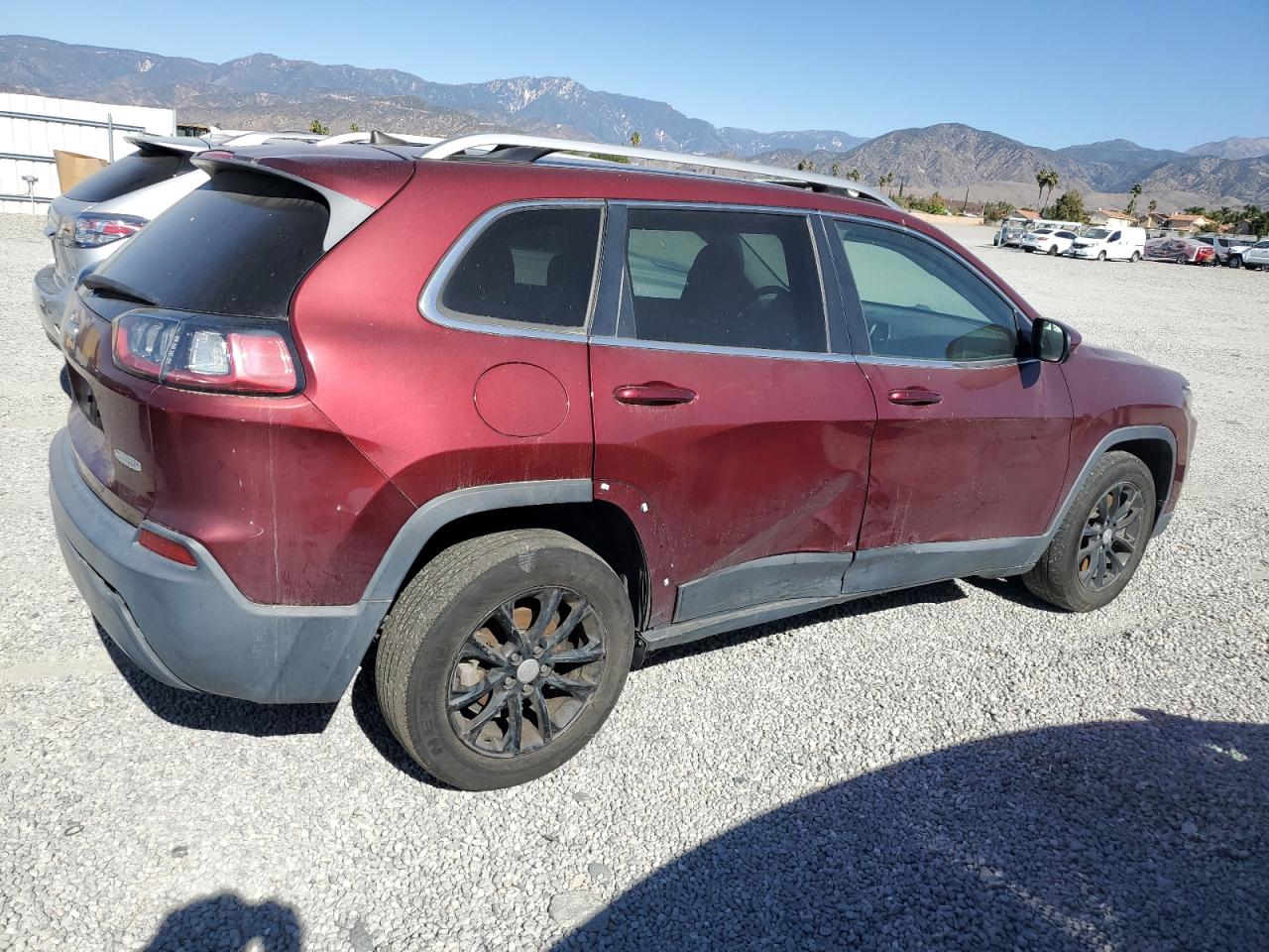 Image 3 of 2019 JEEP CHEROKEE LATITUDE 2019 with VIN 1C4PJLCB5KD187578