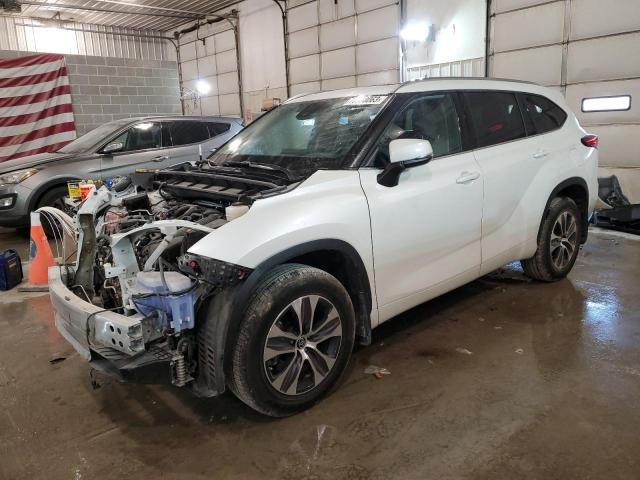 Obraz 1 z 2021 TOYOTA HIGHLANDER XLE 2021 z VIN 5TDGZRBH2MS104228