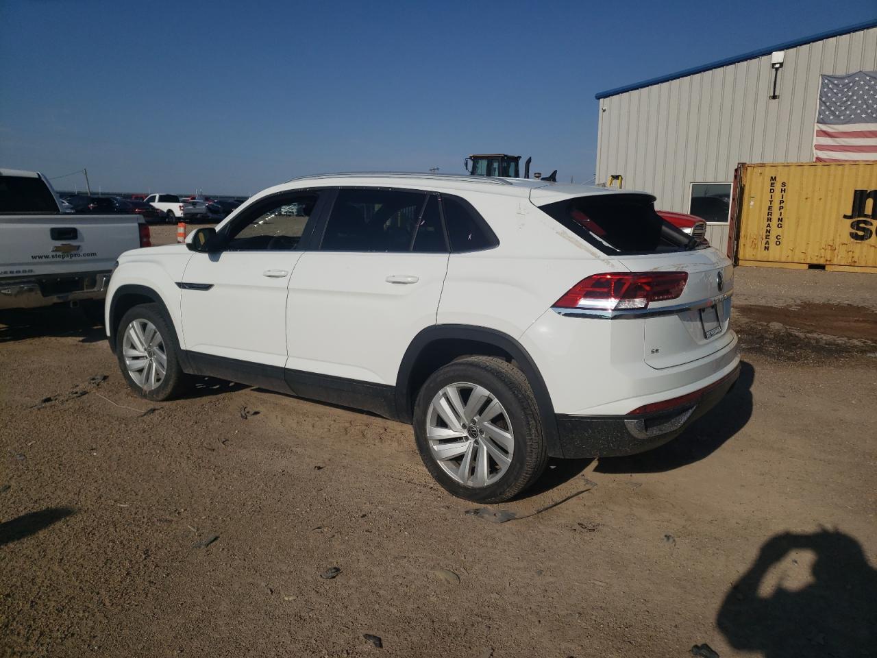 Изображение 2 2021 VOLKSWAGEN ATLAS CROSS SPORT SE 2021 с VIN 1V2WC2CA2MC227694