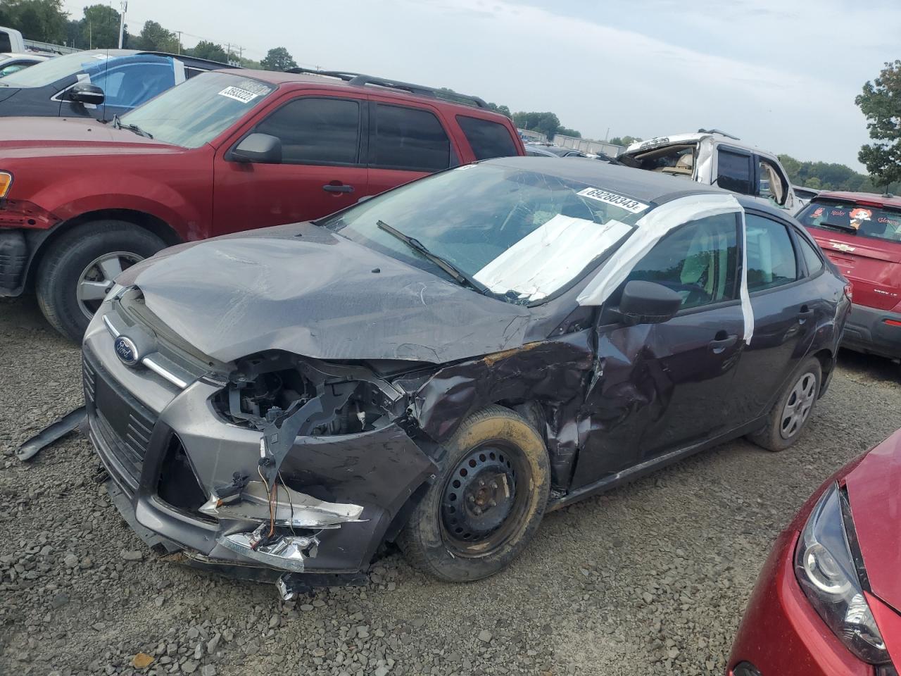 Изображение 1 2013 FORD FOCUS S 2013 с VIN 1FADP3E27DL157947