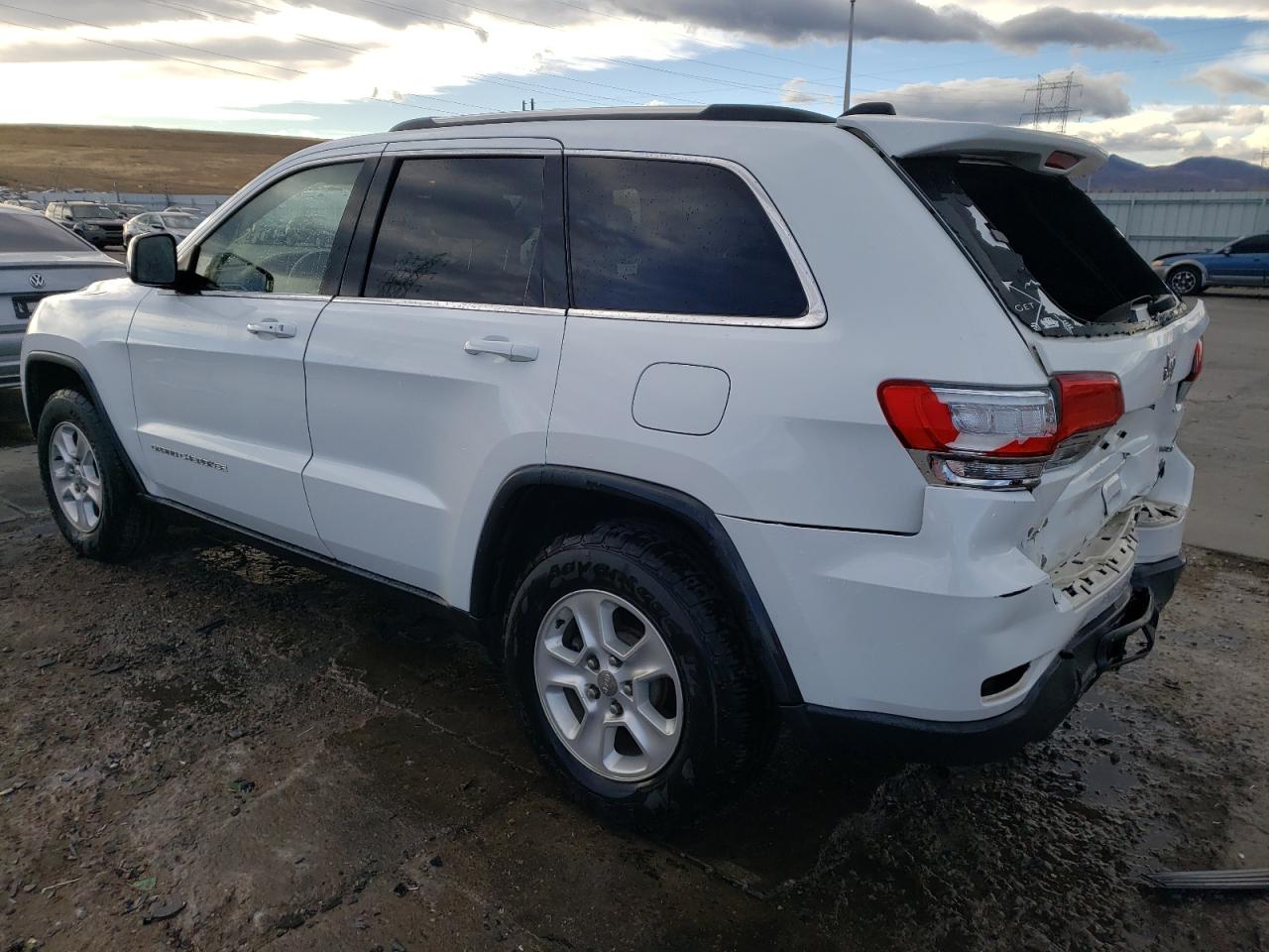 Изображение 2 2015 JEEP GRAND CHEROKEE LAREDO 2015 с VIN 1C4RJFAG4FC228643