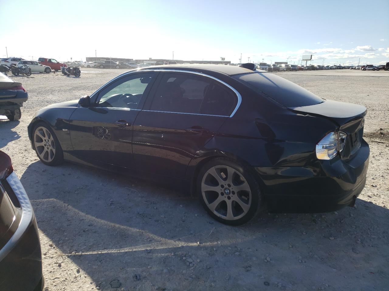 Obraz 2 z 2007 BMW 335 I 2007 z VIN WBAVB73507VF50201