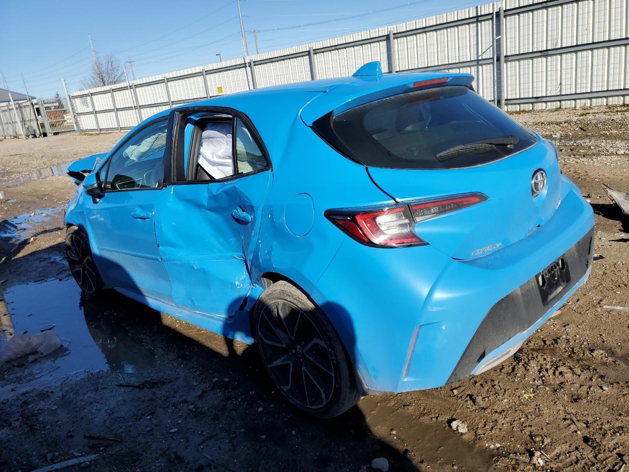 Изображение 2 2022 TOYOTA COROLLA XSE 2022 с VIN JTNA4MBE3N3168418