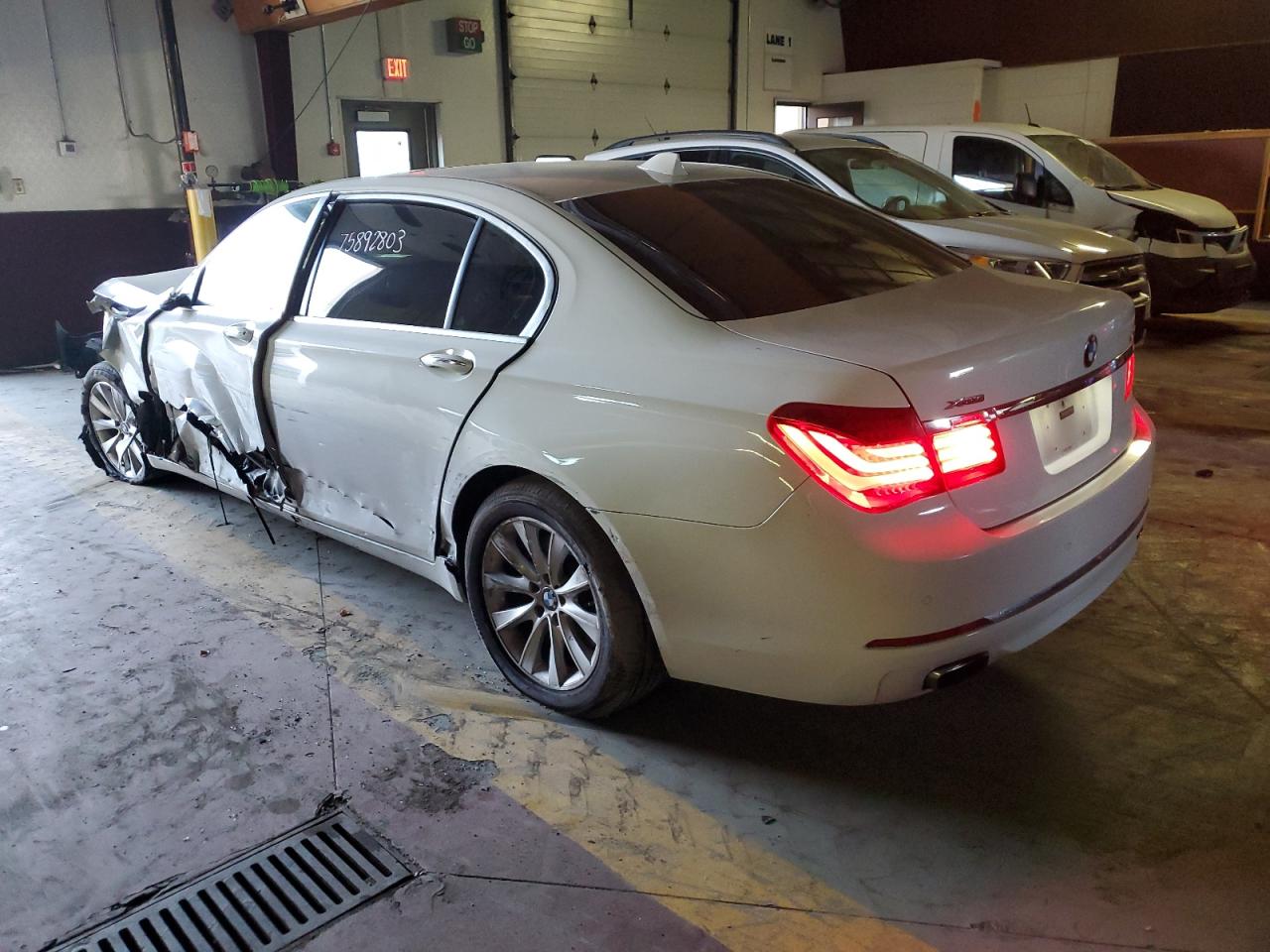 Изображение 2 2014 BMW 740 LXI 2014 с VIN WBAYF4C56ED281783
