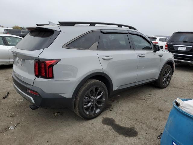 Image 3 of 2022 KIA SORENTO EX 2022 with VIN 5XYRHDLF0NG130742