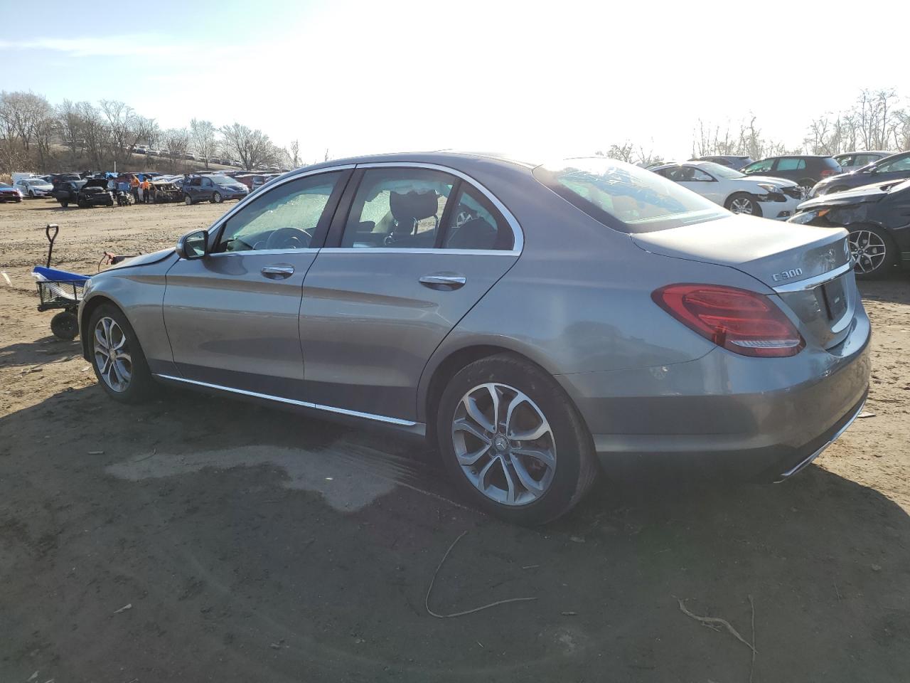 Image 2 of 2015 MERCEDES-BENZ C 300 4MATIC 2015 with VIN 55SWF4KB0FU081492