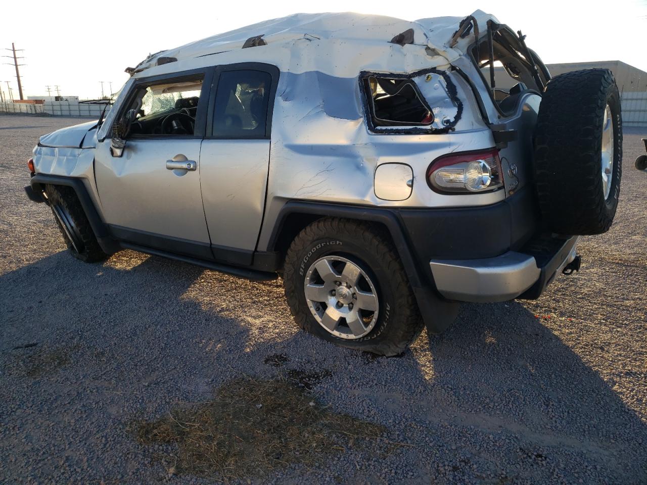Obraz 2 z 2007 TOYOTA FJ CRUISER  2007 z VIN JTEBU11F870080966