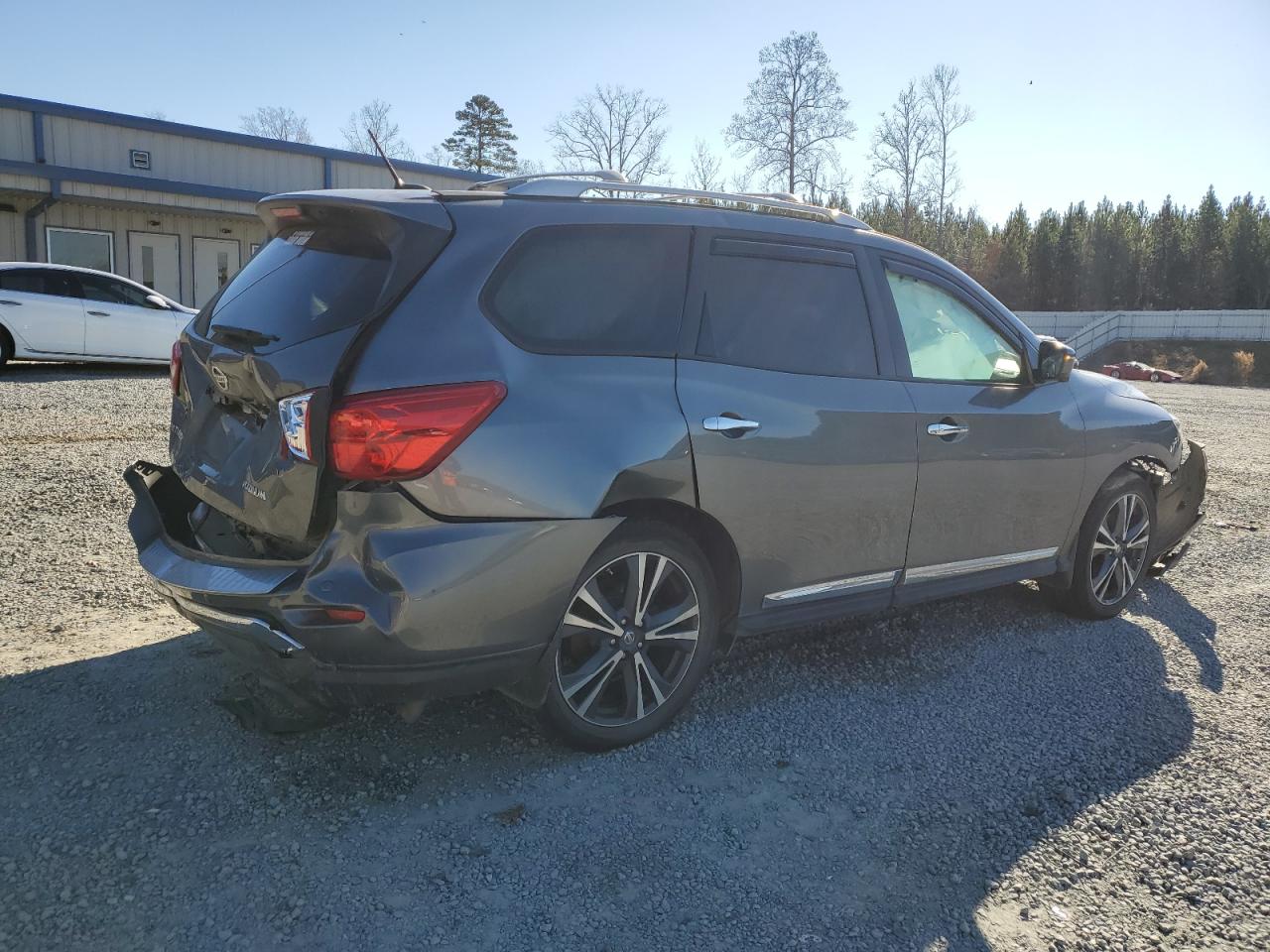 Изображение 3 2018 NISSAN PATHFINDER S 2018 с VIN 5N1DR2MN6JC617634