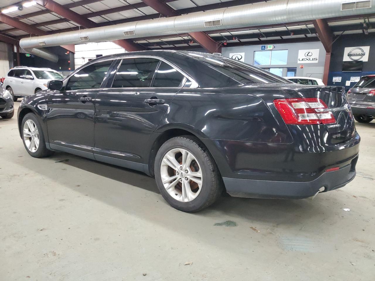 Image 2 of 2013 FORD TAURUS SEL 2013 with VIN 1FAHP2H86DG177899