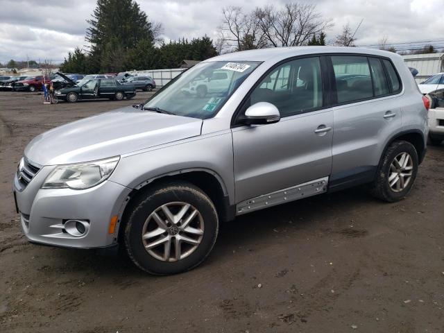 Obraz 1 z 2011 VOLKSWAGEN TIGUAN S 2011 z VIN WVGBV7AX8BW532199