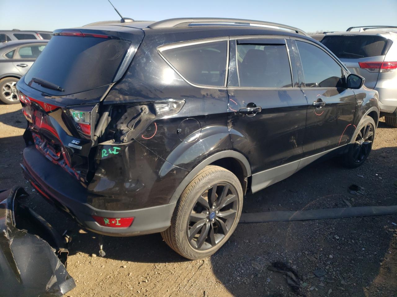 Image 3 of 2017 FORD ESCAPE SE 2017 with VIN 1FMCU0GD6HUD64627