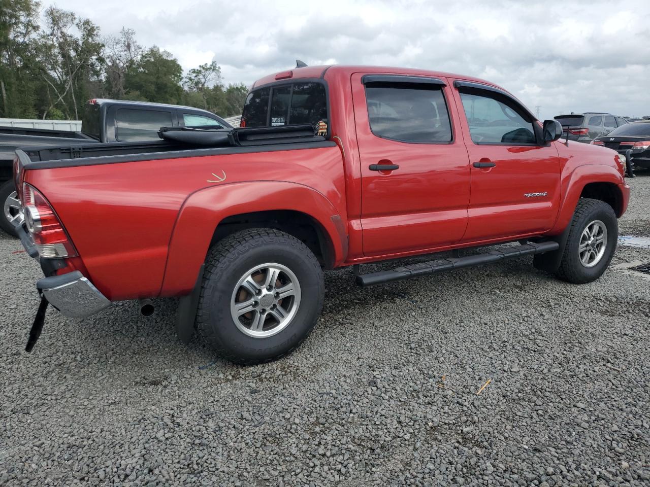 Изображение 3 2015 TOYOTA TACOMA DOUBLE CAB PRERUNNER 2015 с VIN 5TFJU4GN4FX088875