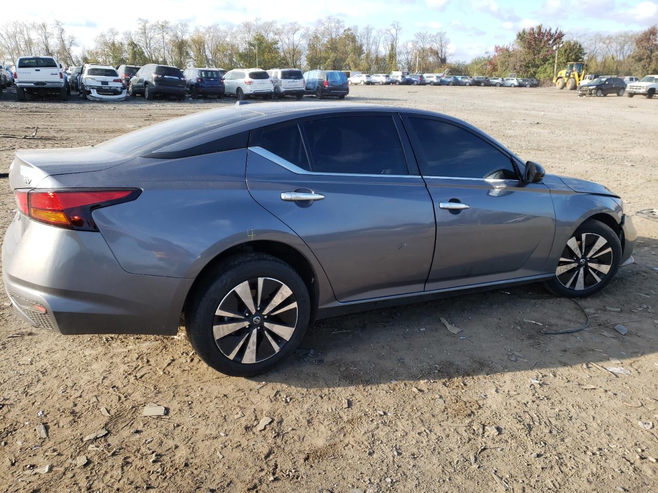Image 3 of 2022 NISSAN ALTIMA SV 2022 with VIN 1N4BL4DV8NN302830