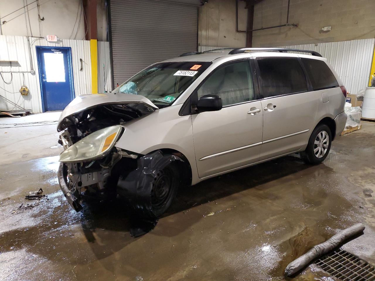 2004 TOYOTA SIENNA CE 2004 image