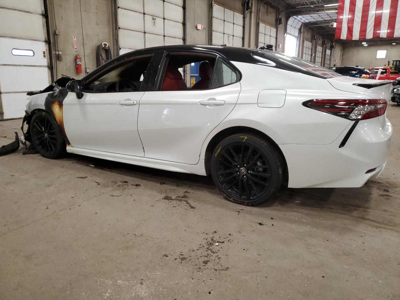 Image 2 of 2022 TOYOTA CAMRY XSE 2022 with VIN 4T1K61BK9NU063024