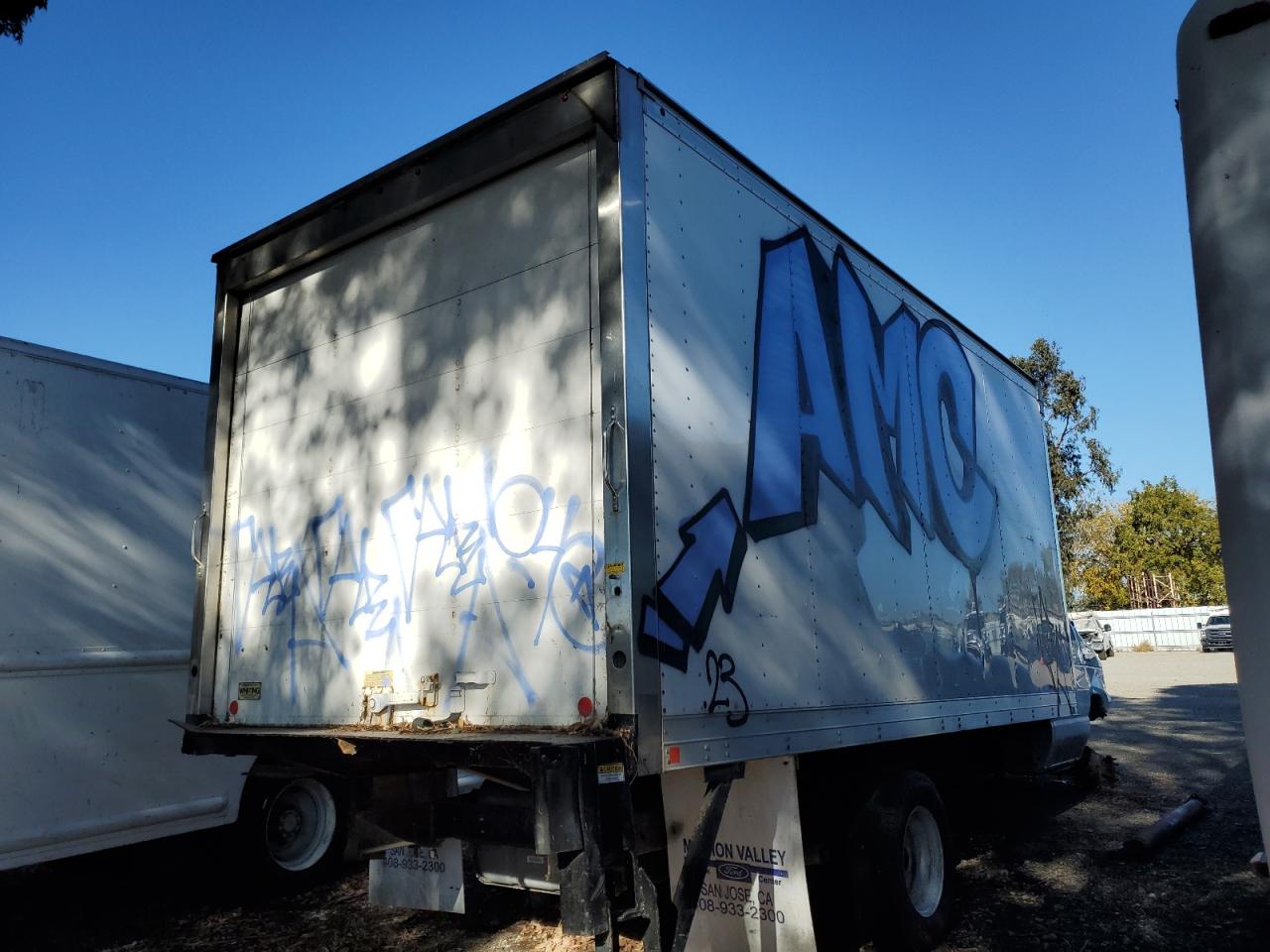 Obraz 3 z 2019 FORD ECONOLINE E450 SUPER DUTY CUTAWAY VAN 2019 z VIN 1FDXE4FS9KDC32894