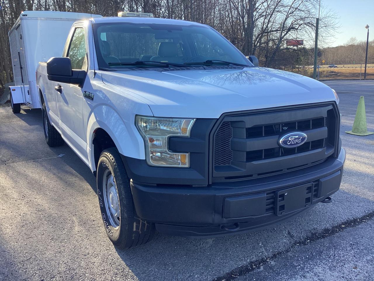 Obraz 1 z 2016 FORD F150  2016 z VIN 1FTMF1E82GKF20915