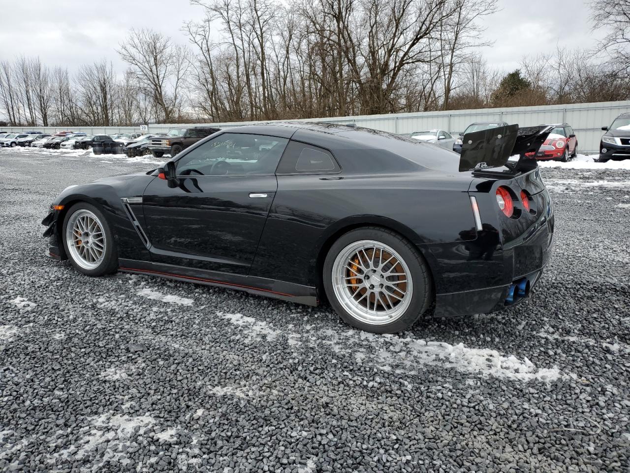 Изображение 2 2010 NISSAN GT-R BASE 2010 с VIN JN1AR5EF2AM230558