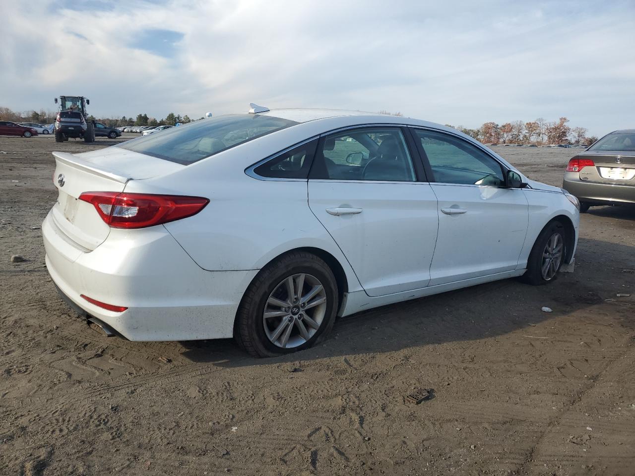 Изображение 3 2017 HYUNDAI SONATA SE 2017 с VIN 5NPE24AF1HH458316
