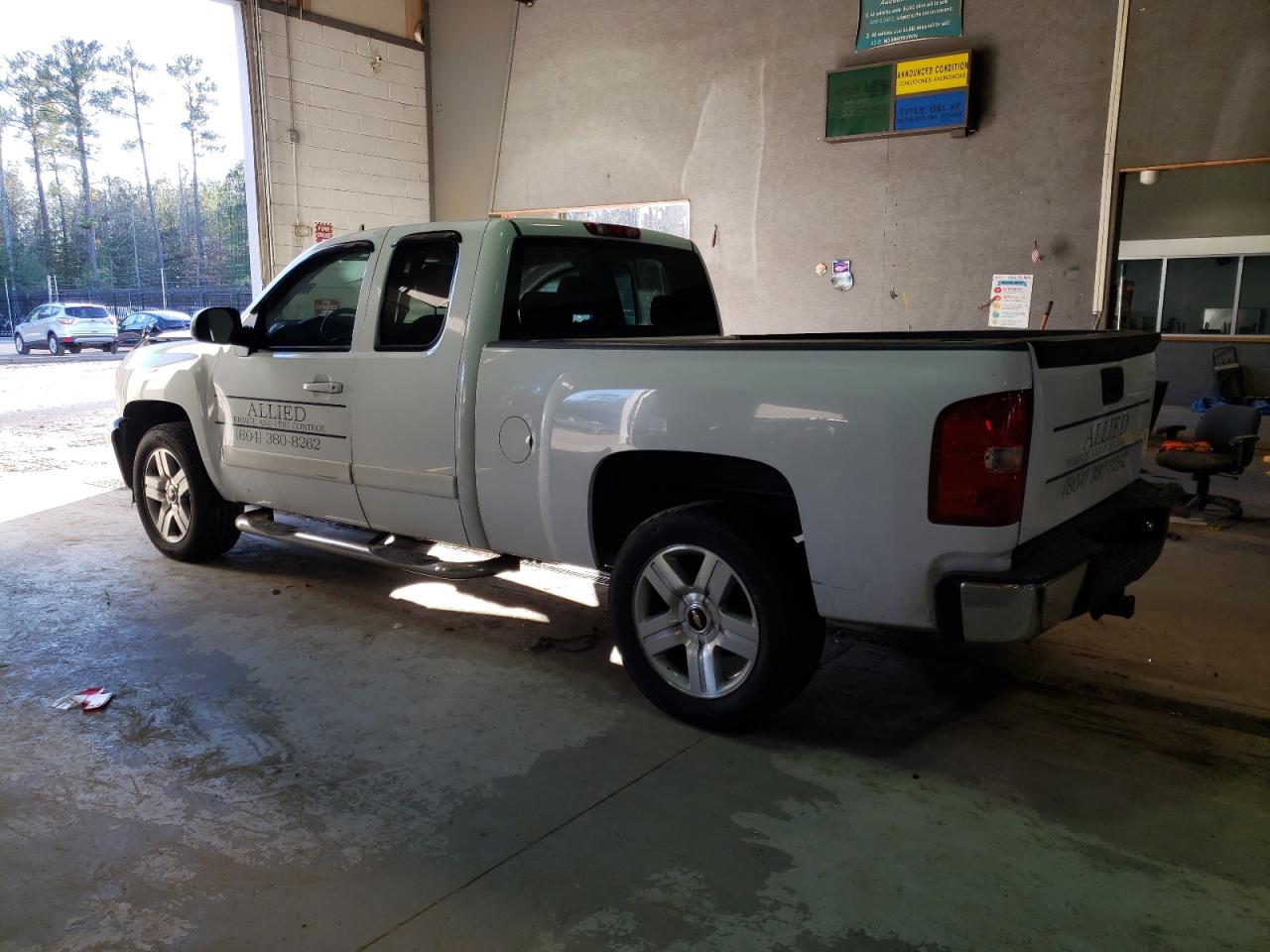 Obraz 2 z 2008 CHEVROLET SILVERADO C1500 2008 z VIN 2GCEC19J481244023
