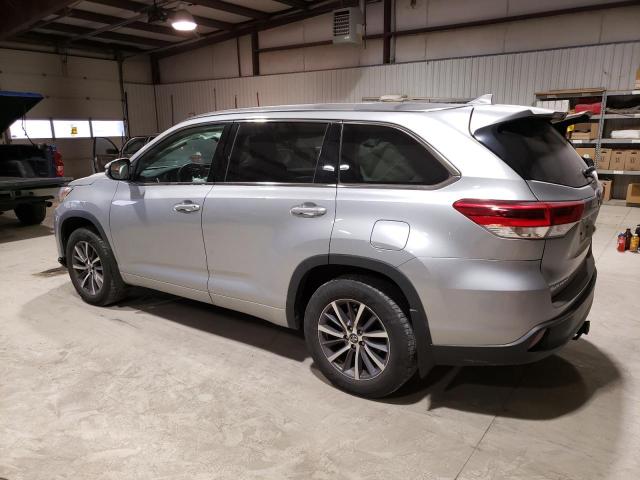 Image 2 of 2018 TOYOTA HIGHLANDER SE 2018 with VIN 5TDJZRFH3JS535379