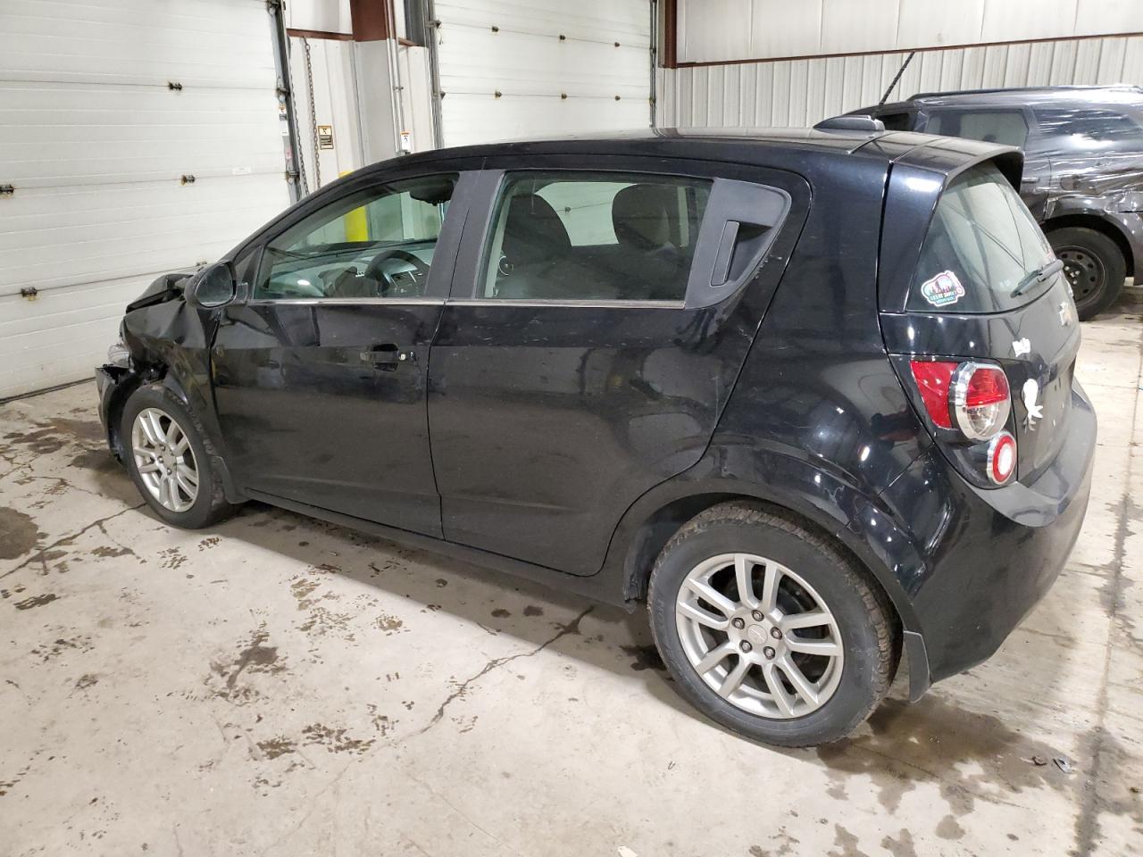 Obraz 2 z 2016 CHEVROLET SONIC LT 2016 z VIN 1G1JC6SG0G4177409