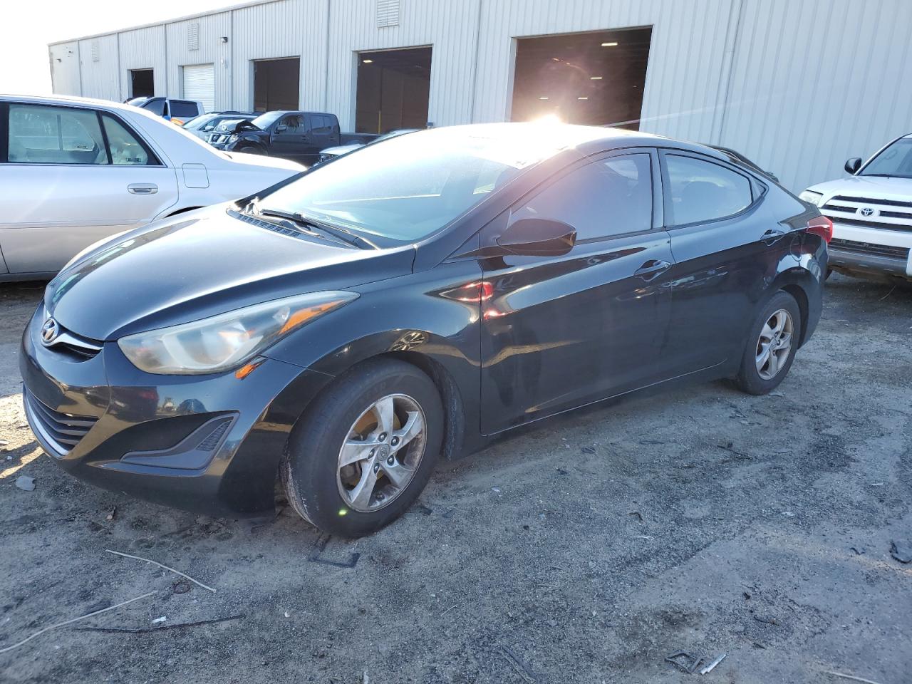 Изображение 1 2015 HYUNDAI ELANTRA SE 2015 с VIN 5NPDH4AE8FH650301
