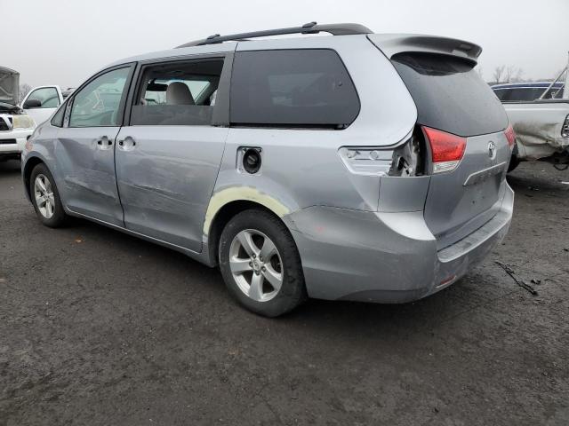 Изображение 2 2012 TOYOTA SIENNA LE 2012 с VIN 5TDKK3DC5CS218249
