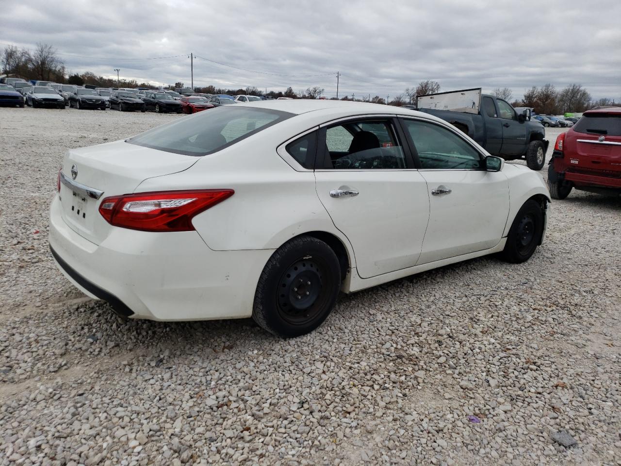 Image 3 of 2017 NISSAN ALTIMA 2.5 2017 with VIN 1N4AL3AP2HN349173