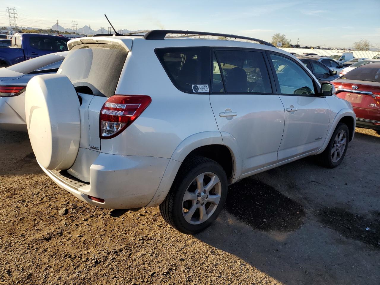 Image 3 of 2012 TOYOTA RAV4 LIMITED 2012 with VIN 2T3DF4DV6CW203830
