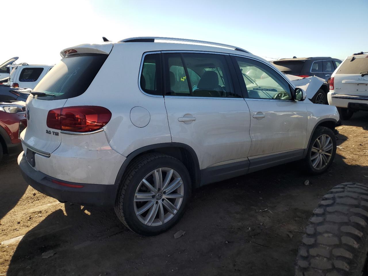 Obraz 3 z 2012 VOLKSWAGEN TIGUAN S 2012 z VIN WVGAV7AX9CW525081