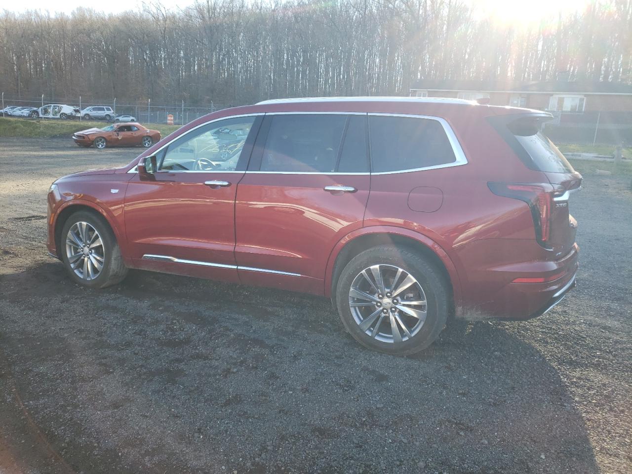 Изображение 2 2023 CADILLAC XT6 PREMIUM LUXURY 2023 с VIN 1GYKPDRS0PZ135026