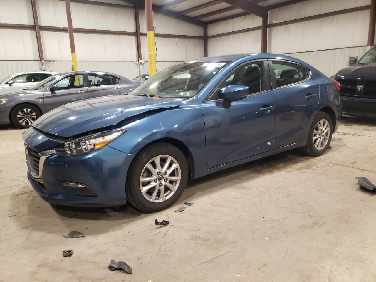 Изображение 1 2018 MAZDA 3 SPORT 2018 с VIN 3MZBN1U7XJM274888