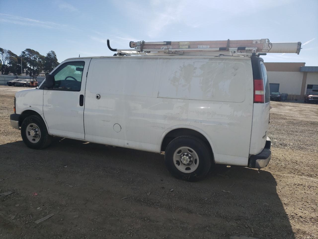 Obraz 2 z 2014 CHEVROLET EXPRESS G2500  2014 z VIN 1GCWGFCB8E1119986