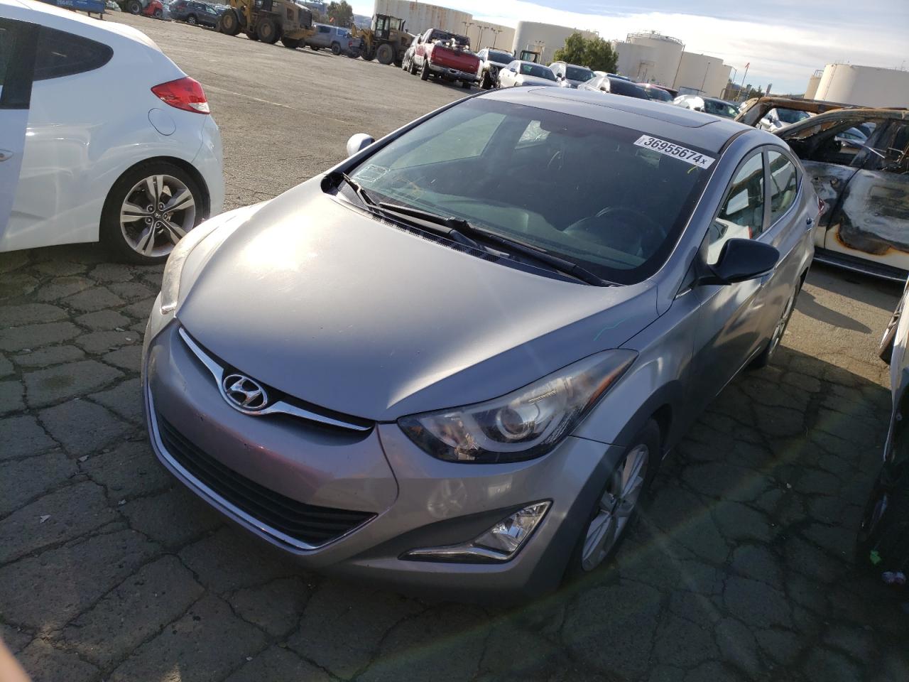 Obraz 1 z 2015 HYUNDAI ELANTRA SE 2015 z VIN KMHDH4AE6FU345008