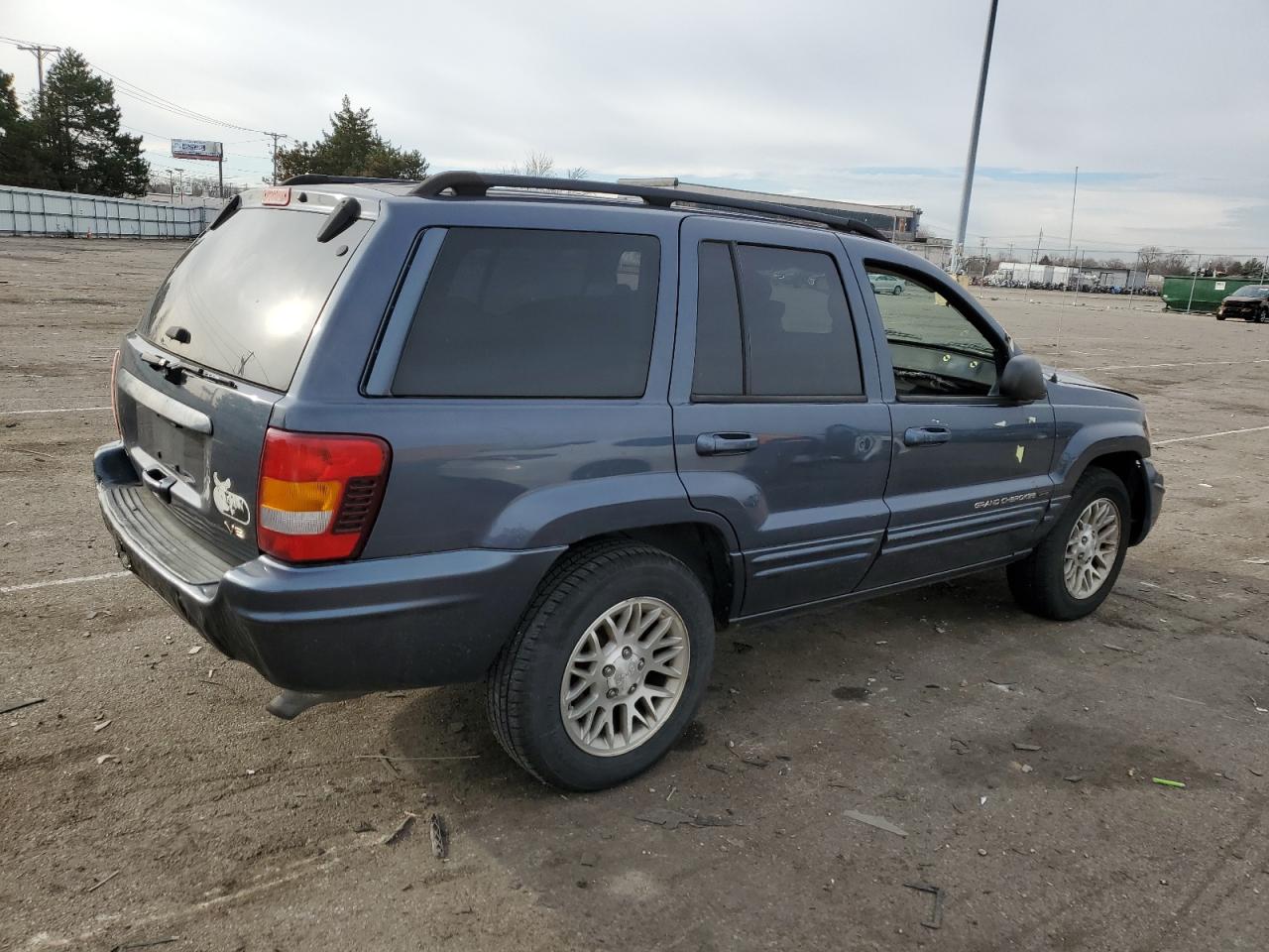 Image 3 of 2002 JEEP GRAND CHEROKEE LIMITED 2002 with VIN 1J8GW58N92C330899