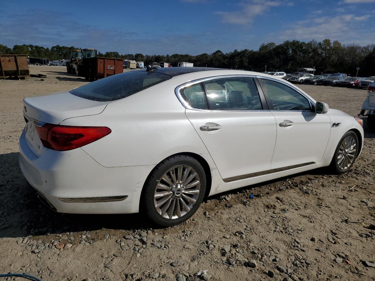 Image 3 of 2015 KIA K900  2015 with VIN KNALW4D49F6021061
