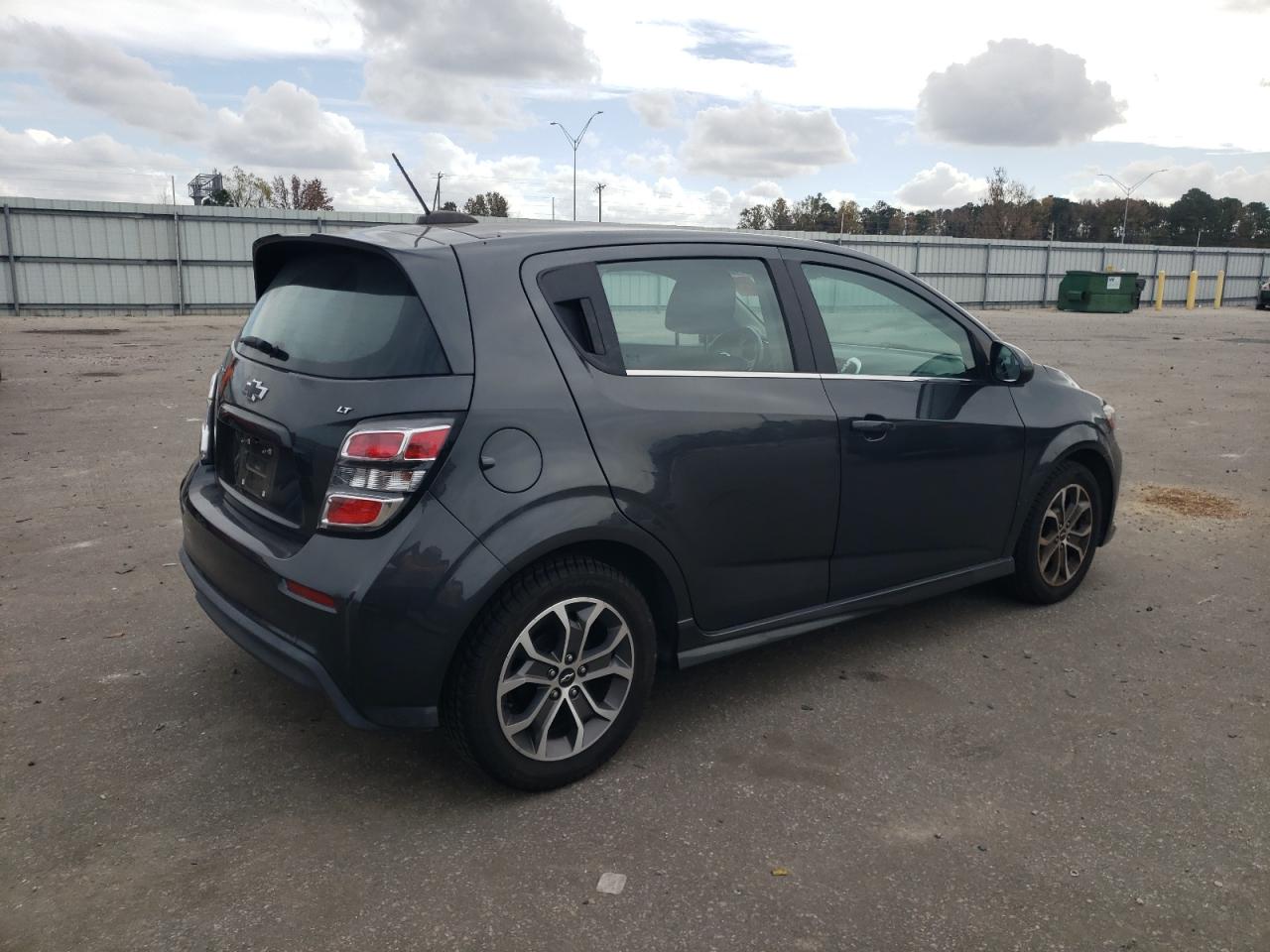 Image 3 of 2018 CHEVROLET SONIC LT 2018 with VIN 1G1JD6SH2J4106094