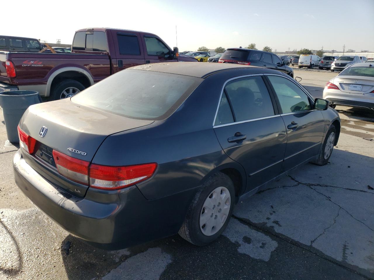 Image 3 of 2004 HONDA ACCORD LX 2004 with VIN JHMCM56324C020771