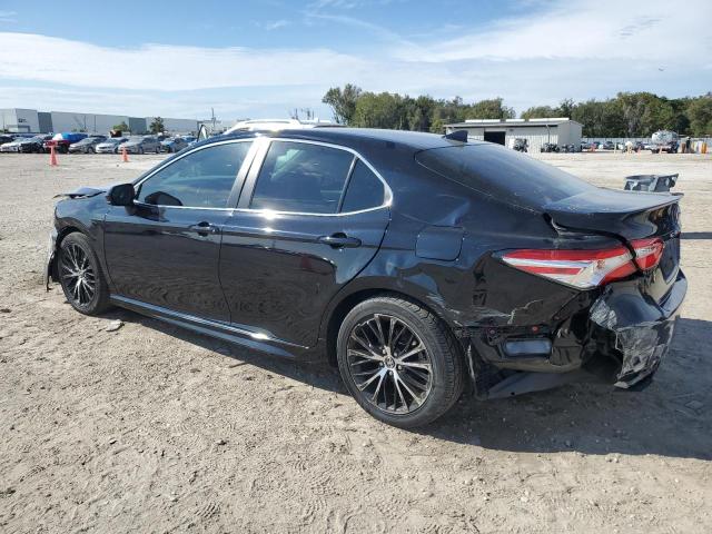 Image 2 of 2020 TOYOTA CAMRY SE 2020 with VIN 4T1G11AK8LU923319