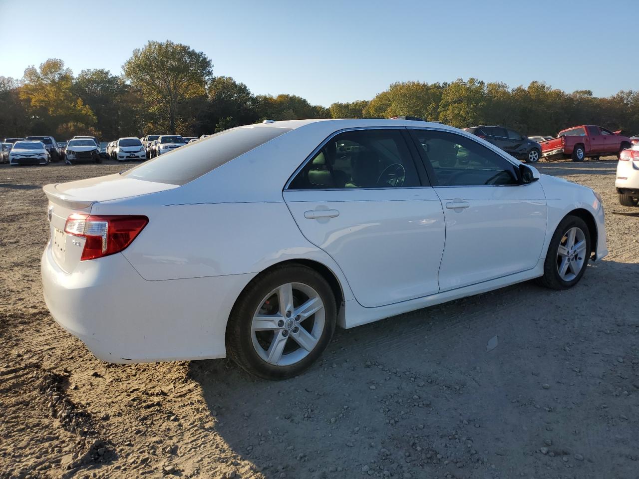 Obraz 3 z 2014 TOYOTA CAMRY L 2014 z VIN 4T1BF1FK3EU847953
