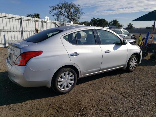 Obraz 3 z 2014 NISSAN VERSA S 2014 z VIN 3N1CN7AP3EL877517