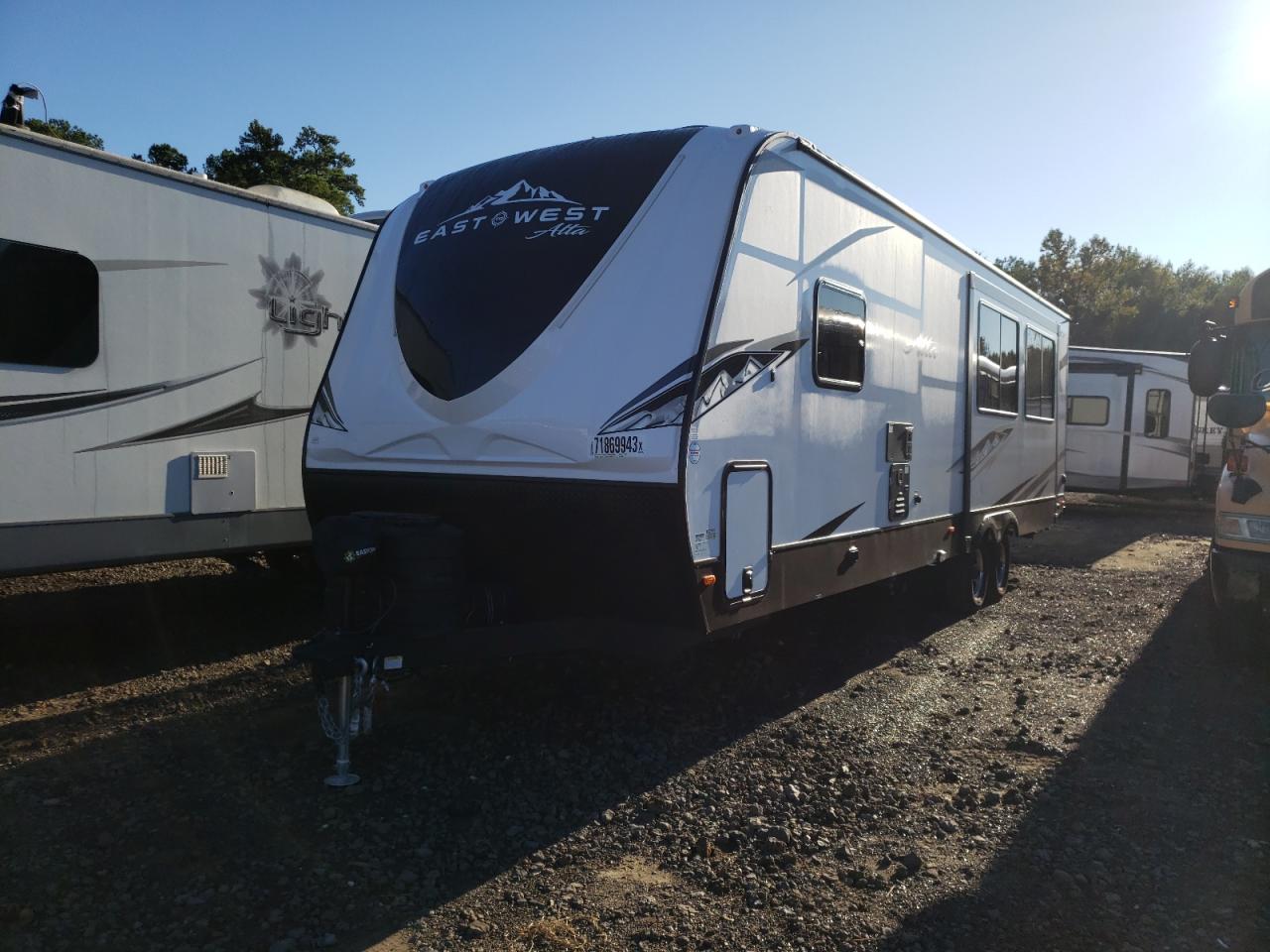 Image 2 of 2024 WILDWOOD EAST WEST 2024 with VIN 5ZT2ALTB7R9009080