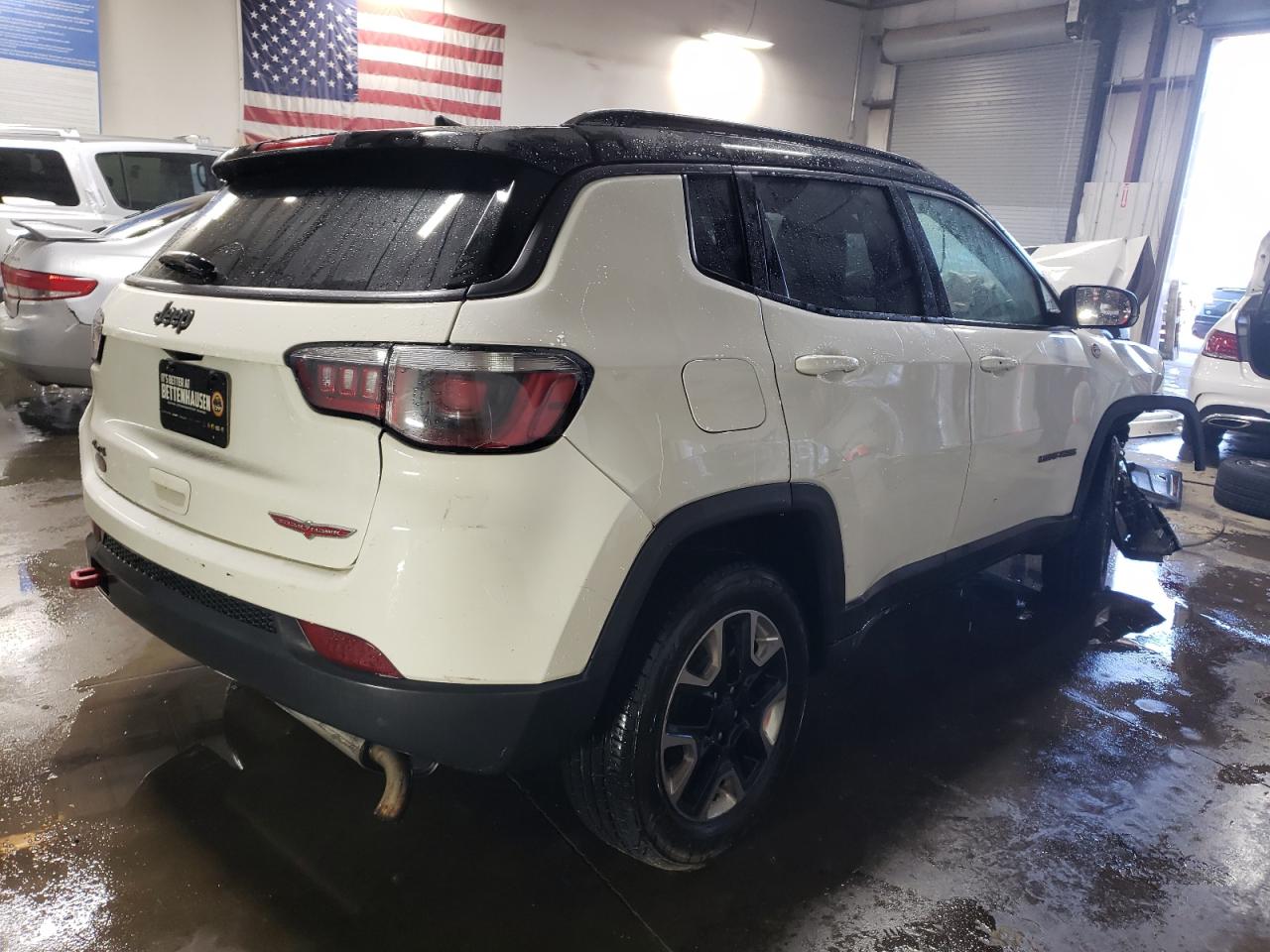 Изображение 3 2018 JEEP COMPASS TRAILHAWK 2018 с VIN 3C4NJDDB7JT198957