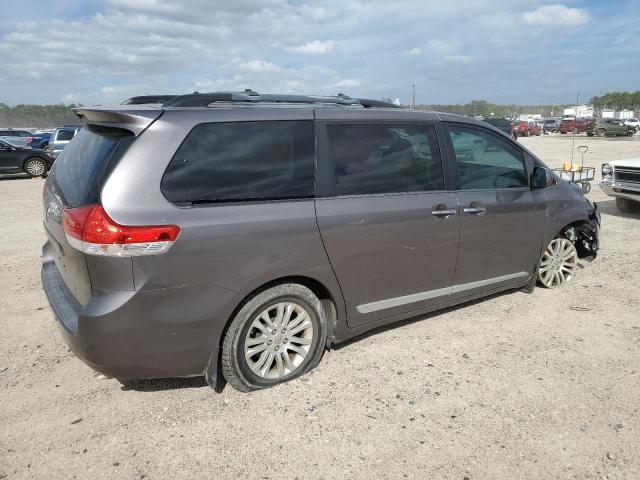 Image 3 of 2013 TOYOTA SIENNA XLE 2013 with VIN 5TDYK3DC1DS319994
