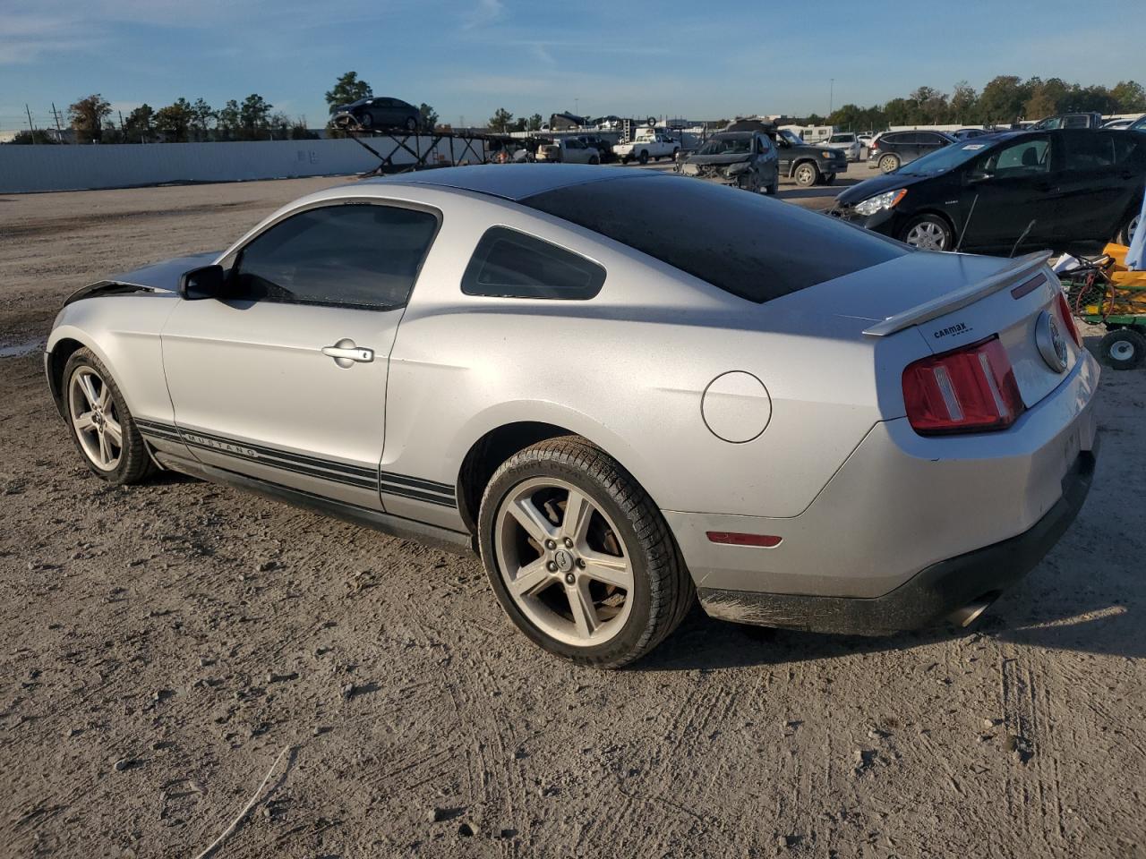 Изображение 2 2012 FORD MUSTANG  2012 с VIN 1ZVBP8AM8C5285667