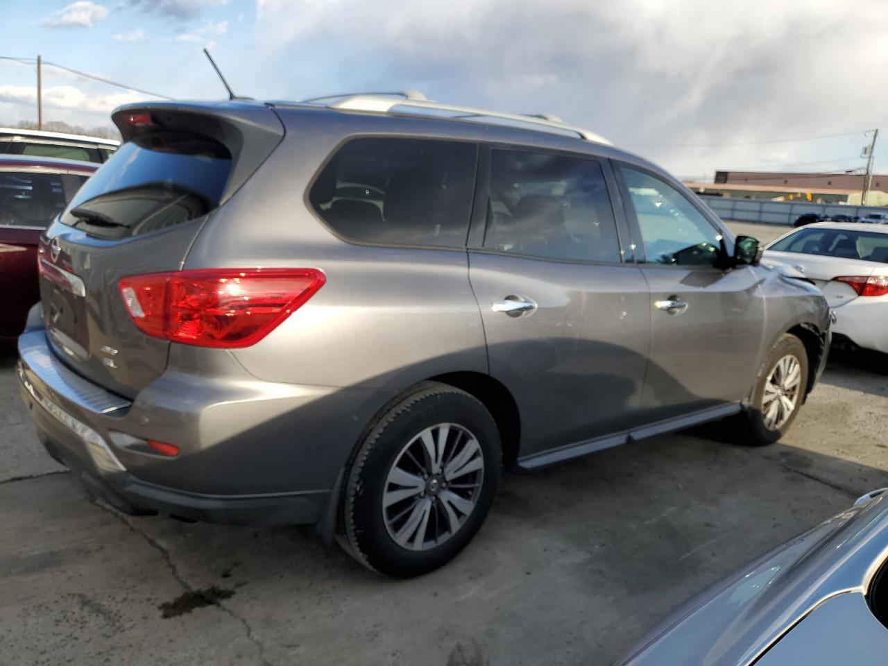 Image 3 of 2017 NISSAN PATHFINDER S 2017 with VIN 5N1DR2MM4HC655851