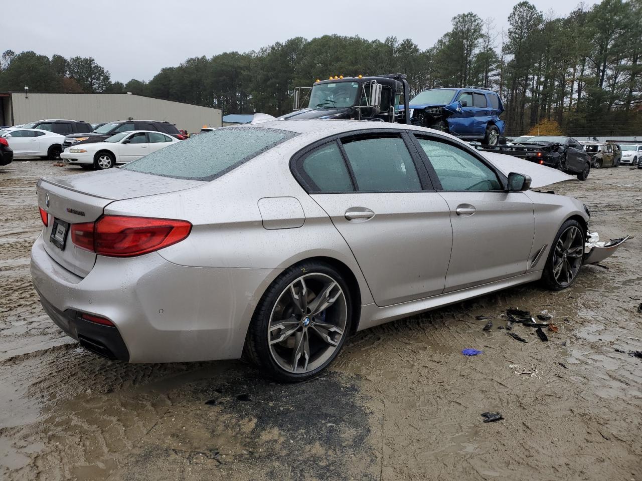 Obraz 3 z 2019 BMW M550XI  2019 z VIN WBAJB9C51KB289243