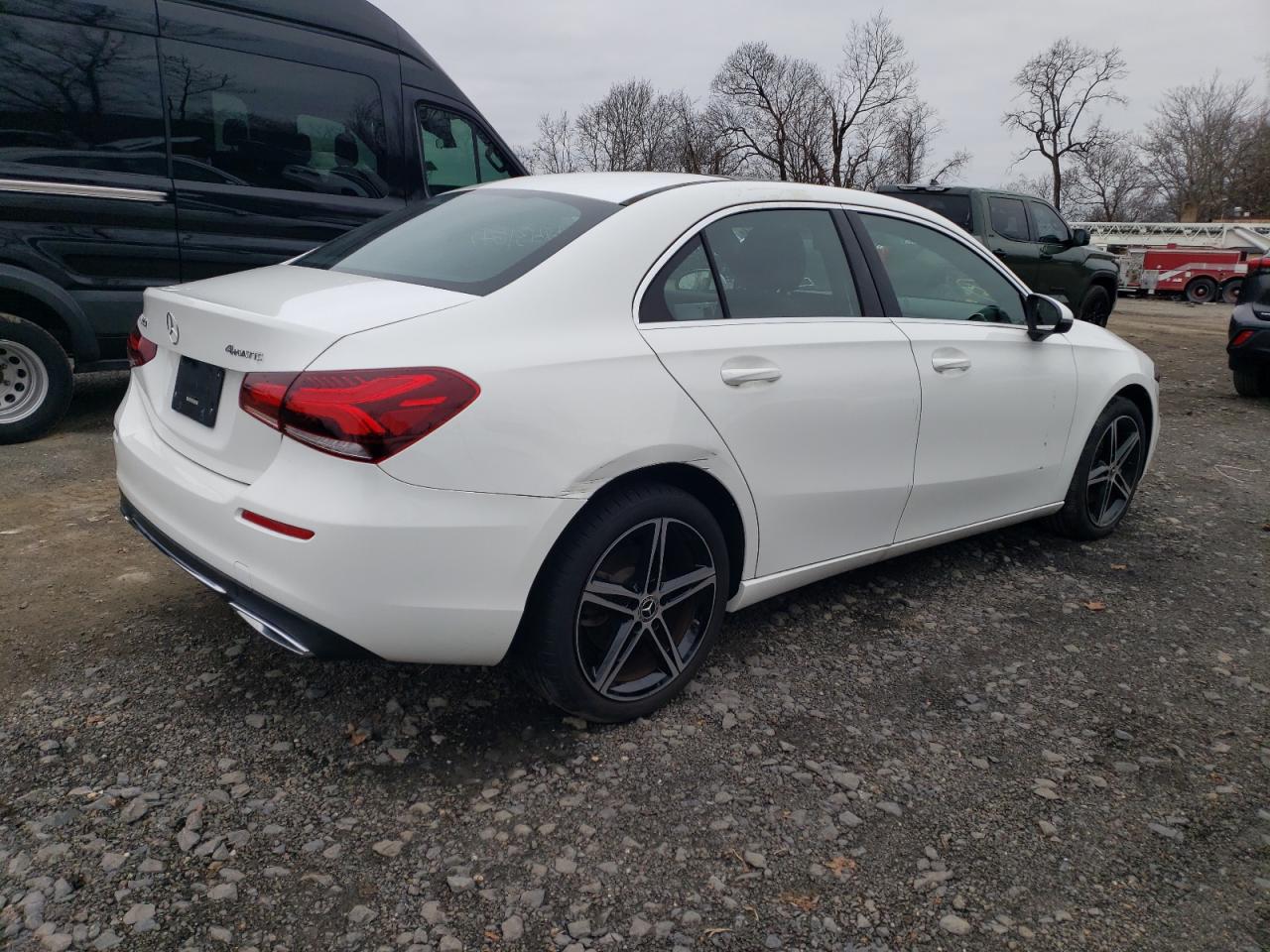 Image 3 of 2021 MERCEDES-BENZ A 220 4MATIC 2021 with VIN W1K3G4FB8MJ314249